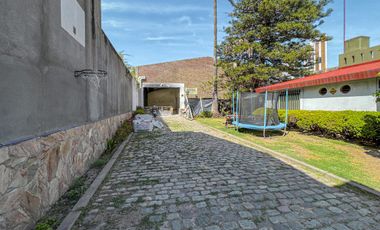 Galpón logístico con núcleo de oficinas importante