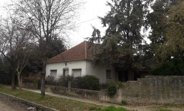 CASA EN VENTA CON 4 LOTES APTA CREDITO
