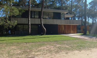 Casa en Isla del Golf Pinamar 