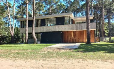Casa en Isla del Golf Pinamar 