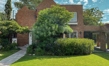 Casa 4 dormitorios en barrio cerrado Green Village Fisherton
