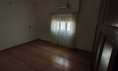 Chalet en Don Bosco en excelente estado