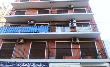 Venta Departamento 3 ambientes con patio propio! Corredor Maipú - Vicente Lopez