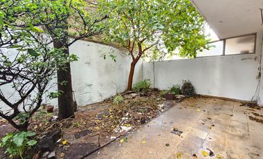 Venta Departamento 3 ambientes con patio propio! Corredor Maipú - Vicente Lopez