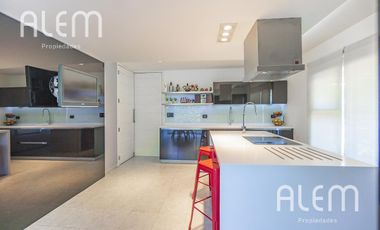 Casa en venta en Monte Grande - zona residencial