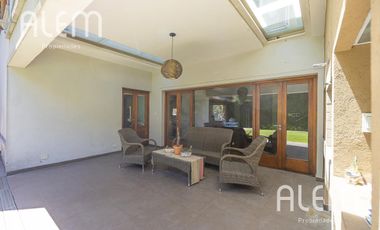 Casa en venta en Monte Grande - zona residencial
