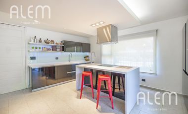 Casa en venta en Monte Grande - zona residencial
