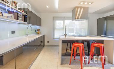Casa en venta en Monte Grande - zona residencial