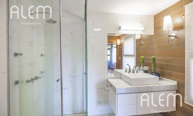 Casa en venta en Monte Grande - zona residencial