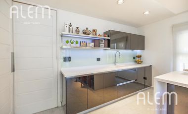 Casa en venta en Monte Grande - zona residencial