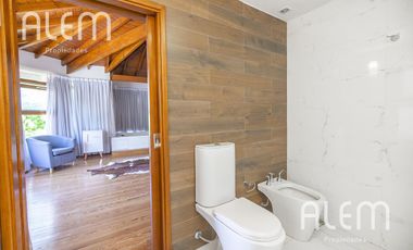 Casa en venta en Monte Grande - zona residencial