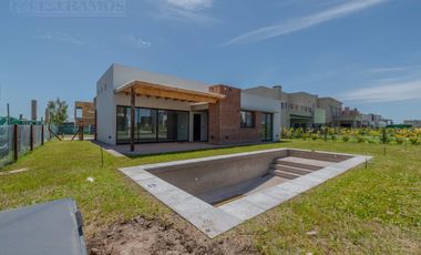 Casa en venta en el Barrio Vistas, PUERTOS / ESCOBAR