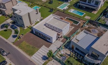 Casa en venta en el Barrio Vistas, PUERTOS / ESCOBAR