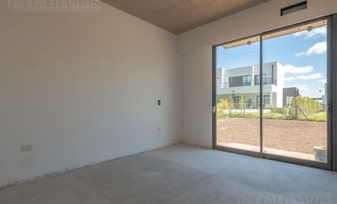 Casa en venta en el Barrio Vistas, PUERTOS / ESCOBAR