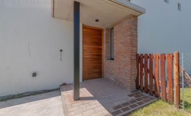 Casa en venta en el Barrio Vistas, PUERTOS / ESCOBAR