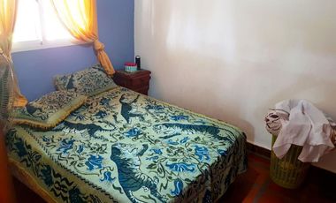 3 dormitorios con jardín y parrillero