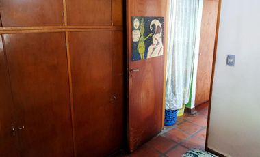 3 dormitorios con jardín y parrillero