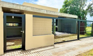 Venta casa de 2 dormitorios con piscina en EcoTierra, Pueblo Esther