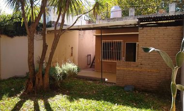 Casa de 3 ambientes en venta en Quilmes Oeste