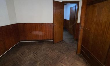 Casa de 3 ambientes en venta en Quilmes Oeste