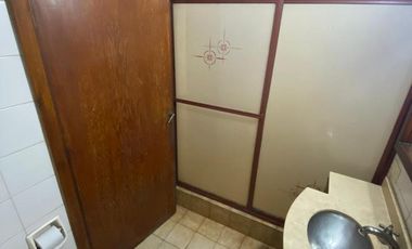 Casa de 3 ambientes en venta en Quilmes Oeste