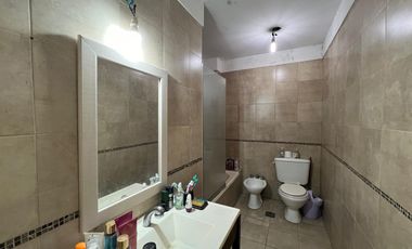Departamento PH tres ambientes planta baja con cochera en Venta en Bernal