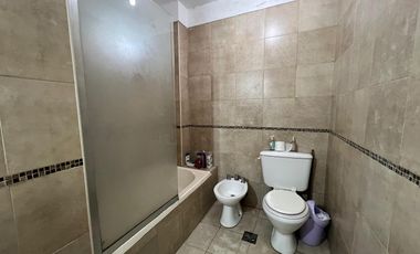 Departamento PH tres ambientes planta baja con cochera en Venta en Bernal