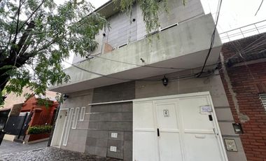 Departamento PH tres ambientes planta baja con cochera en Venta en Bernal