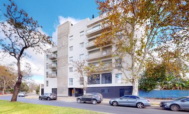 Departamento en  venta de un dormitorio Diagonal 74 y 38 . Plaza Alsina