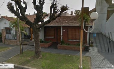 PH en venta - 2 Dormitorios 1 Baño - Cocheras - 200Mts2 - Quilmes Oeste