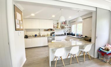Departamento tipo Casa en venta - 3 Dorm en Suite - Terrazas - Pileta - Acassuso