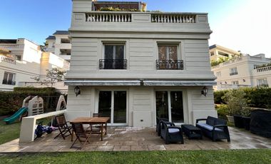 Departamento tipo Casa en venta - 3 Dorm en Suite - Terrazas - Pileta - Acassuso