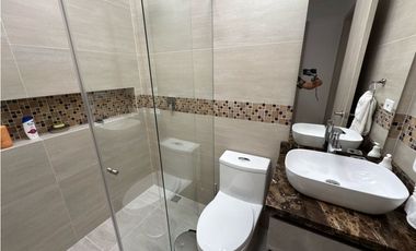 SE VENDE CASA EN LA CEJA EN UNIDAD CERRADA AGUA FRESCA CERCA AL VIVA