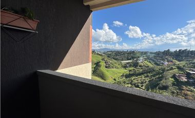 Vendo apartamento con hermosa vista verde