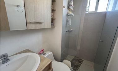Vendo apartamento con hermosa vista verde
