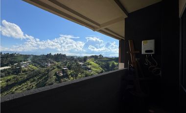 Vendo apartamento con hermosa vista verde