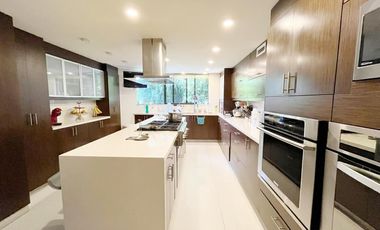 VENTA CASA AMUEBLADA BOSQUES DE LAS LOMAS