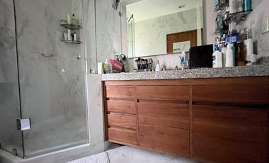 VENTA CASA AMUEBLADA BOSQUES DE LAS LOMAS