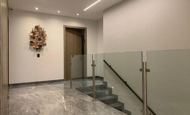 VENDO HERMOSA CASA AMUEBLADA DE SUPER LUJO EN INTERLOMAS