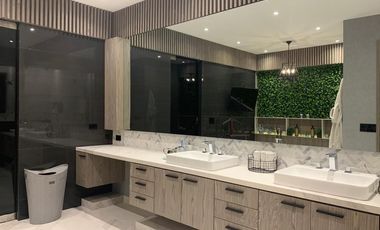 VENDO HERMOSA CASA AMUEBLADA DE SUPER LUJO EN INTERLOMAS