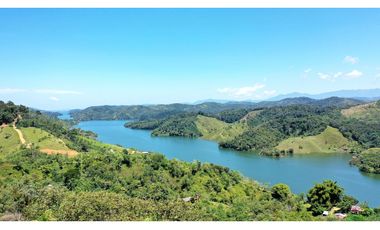 Lotes en venta en San Roque, Antioquia.