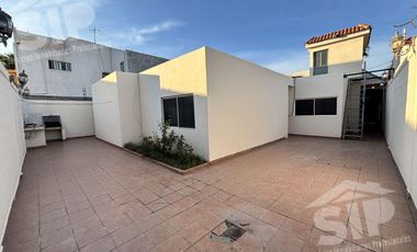 Casa - Fraccionamiento Bugambilias