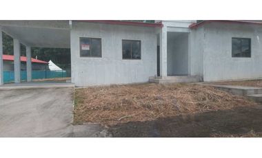 SE VENDE CASA EN SANTIAGO