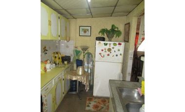 OPORTUNIDAD DE VIVIR EN LA CIUDAD CASA EN VENTA DE 305 m2