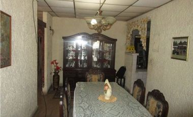 OPORTUNIDAD DE VIVIR EN LA CIUDAD CASA EN VENTA DE 305 m2