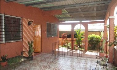 OPORTUNIDAD DE VIVIR EN LA CIUDAD CASA EN VENTA DE 305 m2