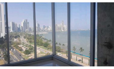 OFICINA EN AVENIDA BALBOA OFFICE CENTER 180M2 VISTA AL MAR