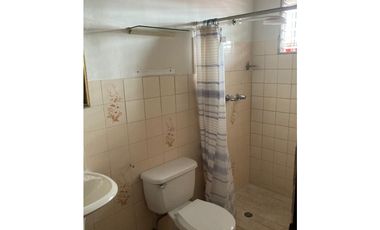 ALQUILO CASA EN COLINAS DE DORASOL