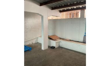 ALQUILO CASA EN COLINAS DE DORASOL