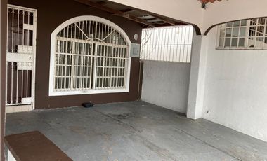 ALQUILO CASA EN COLINAS DE DORASOL
